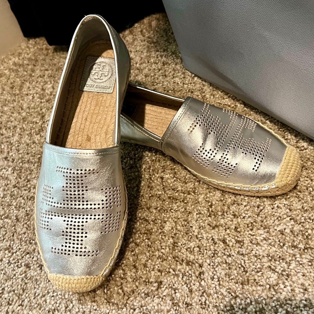 Tory Burch Espadrille, size 8, extremely gently worn/like new